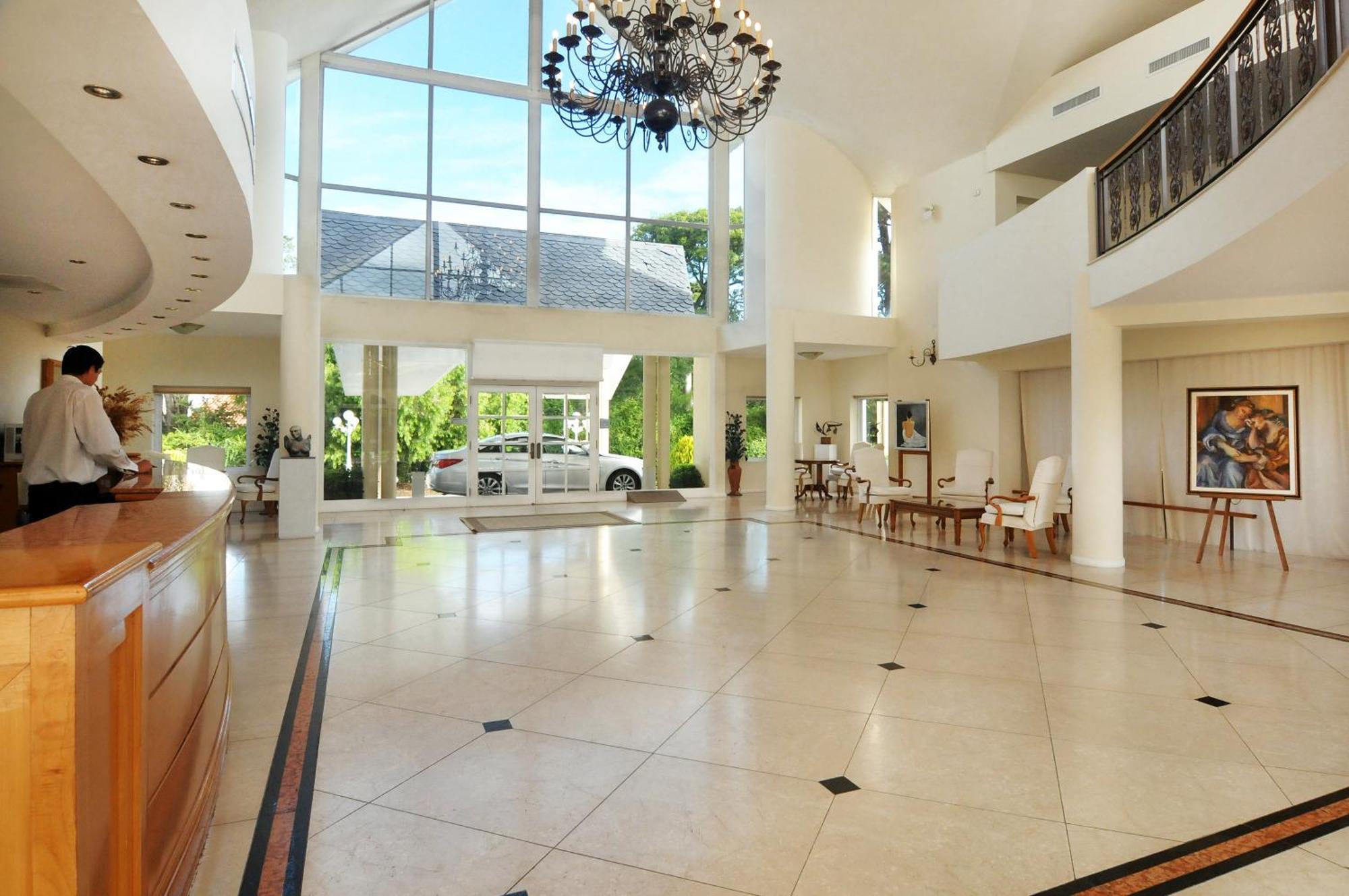 Parque Hotel Jean Clevers بونتا دل استي المظهر الخارجي الصورة The lobby of the hotel