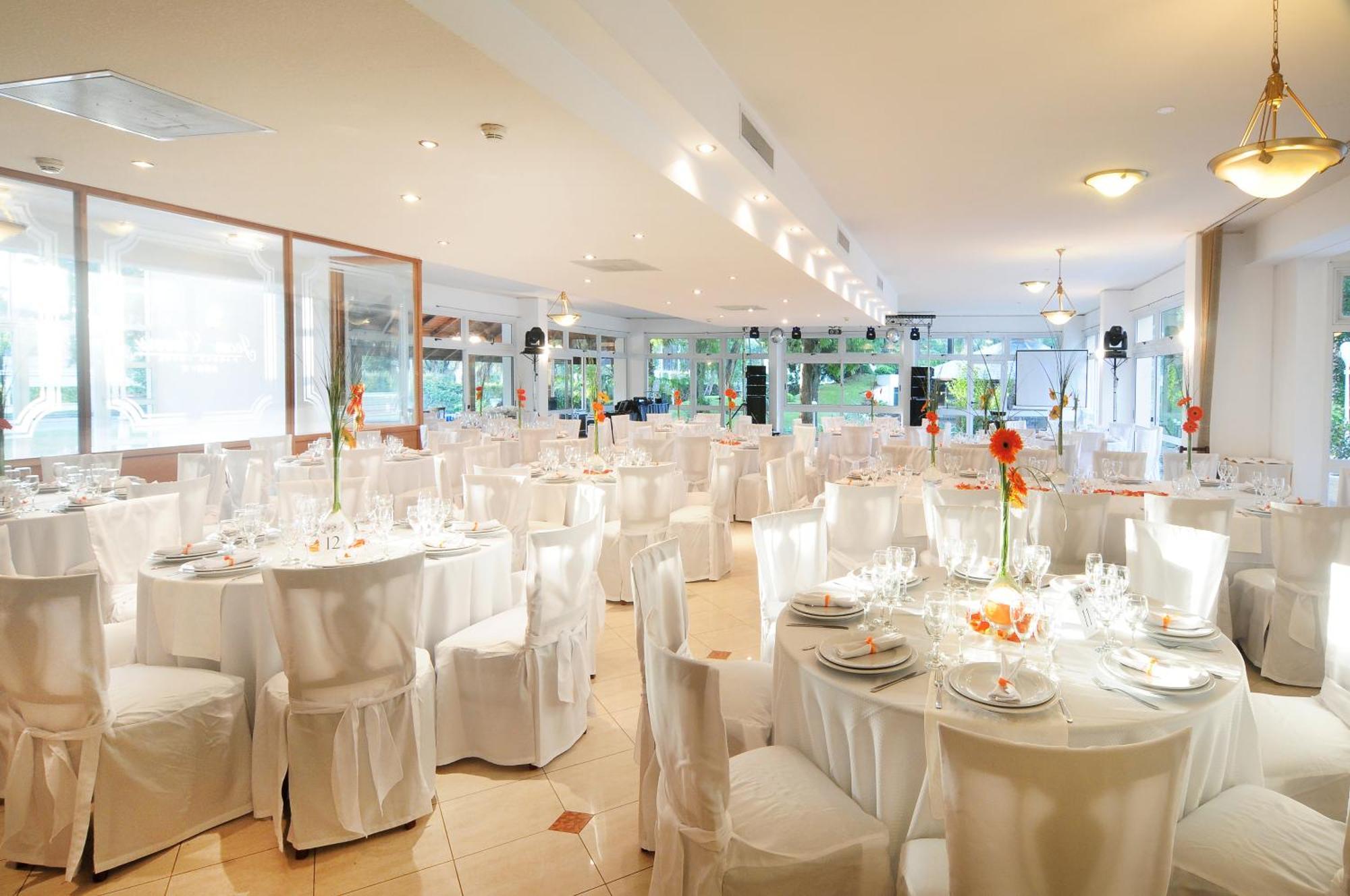 Parque Hotel Jean Clevers بونتا دل استي المظهر الخارجي الصورة The interior of the restaurant