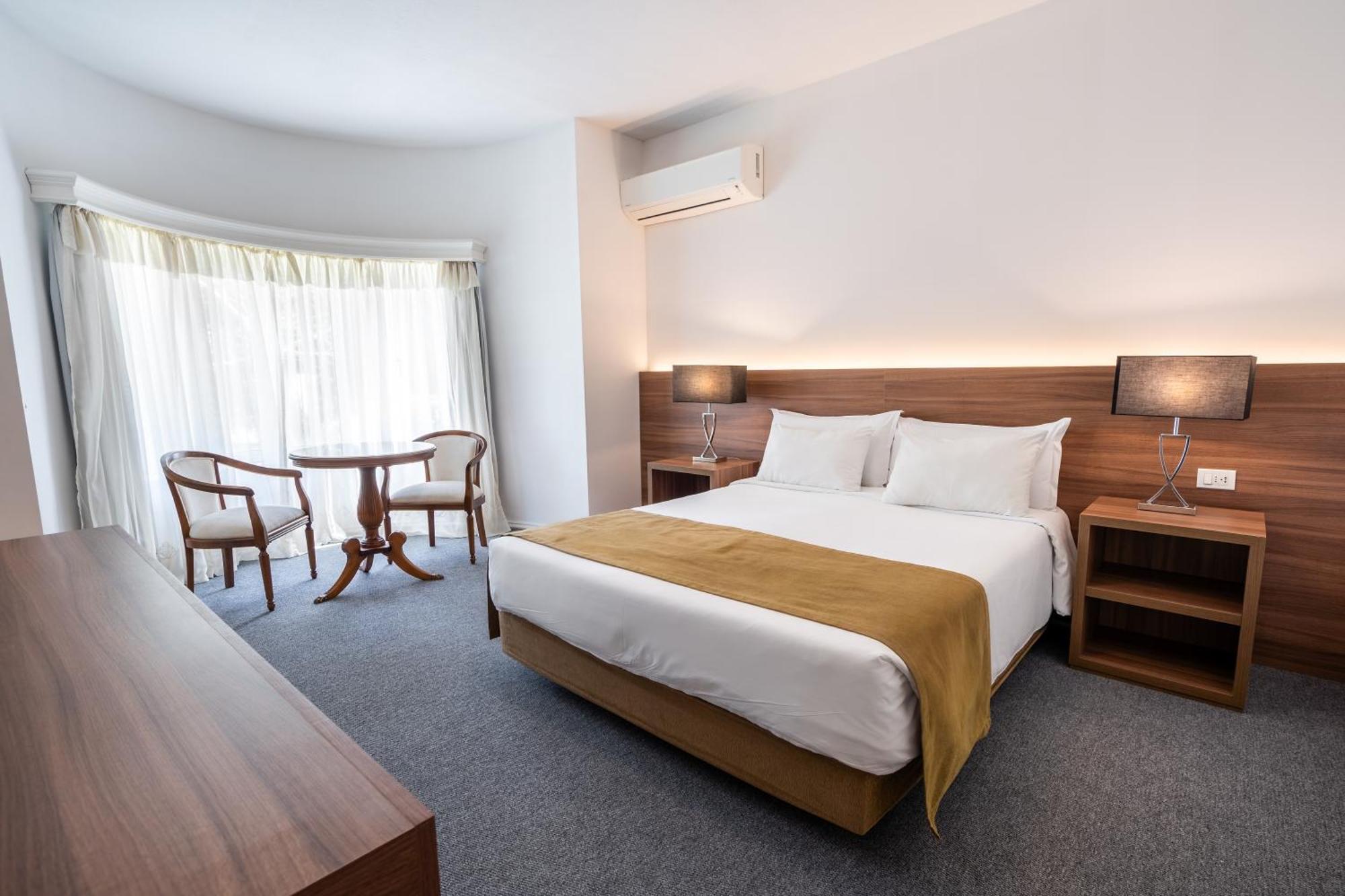 Parque Hotel Jean Clevers بونتا دل استي المظهر الخارجي الصورة A room at the hotel